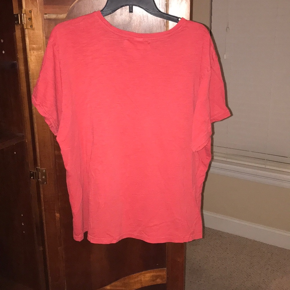H&M LOGG Parrots Graphic Tee - Picture 3 of 3